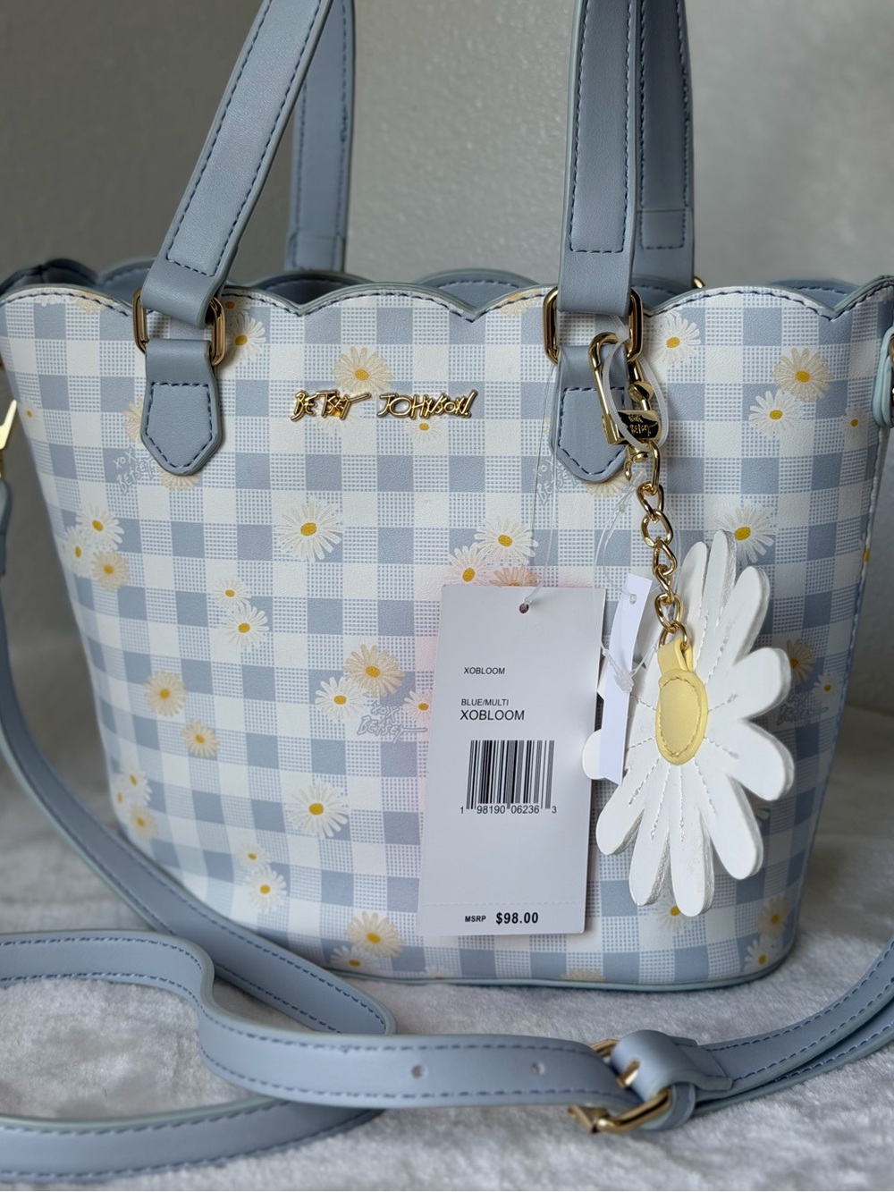Betsey Johnson Blue Gingham Plaid Daisy Charm Scalloped Edge XOBLOOM Tote Bag - Picture 5 of 11